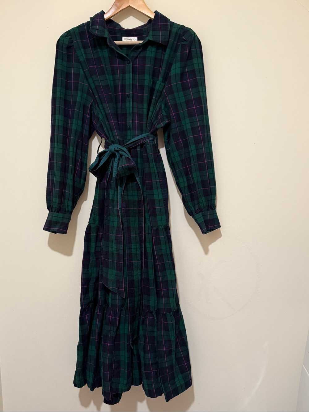 crown & ivy Green and Navy Plaid Tie-Waist Maxi Dress